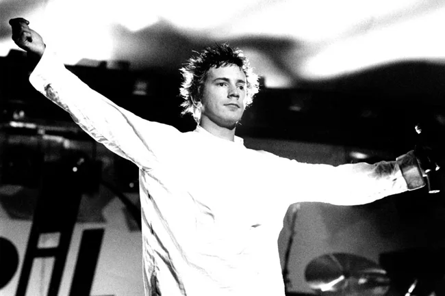PIL photo — Stephen Wright